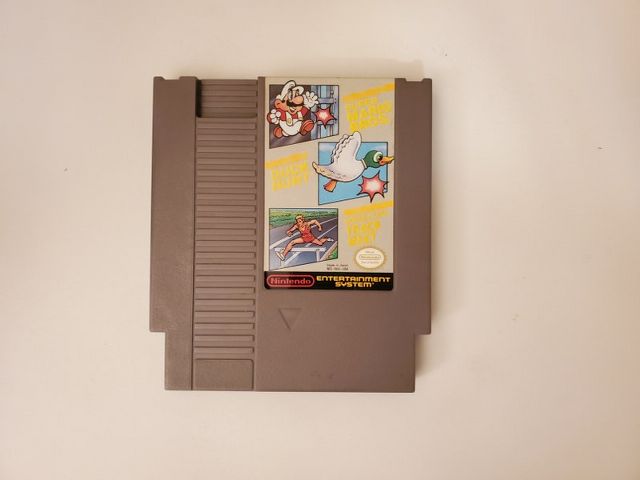 Nintendo NES Super Mario Bros. / Duck Hunt / World Class Track Meet video game