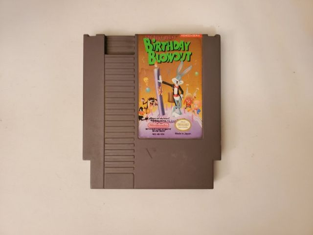 Nintendo NES The Bugs Bunny Birthday Blowout video game