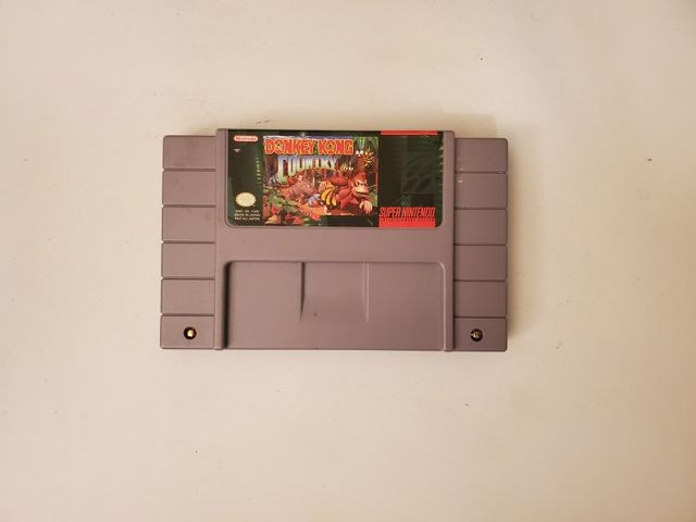 Nintendo SNES Donkey Kong Country video game