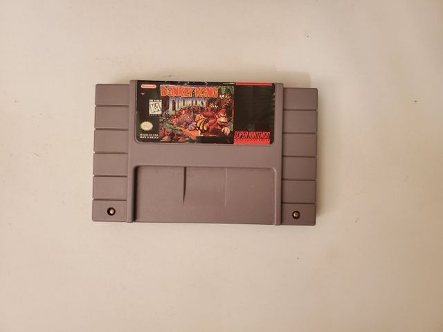 Nintendo SNES Donkey Kong Country video game