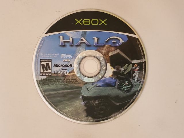 Microsoft Xbox Halo Combat Evolved video game