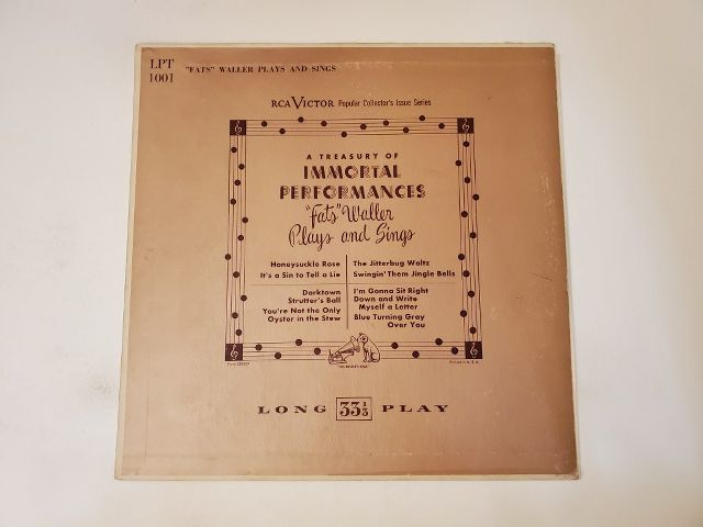 Fats Waller Fats Waller Plays And Sings (A Treasury Of Immortal Performances) vinyl record