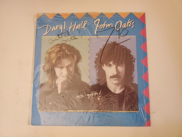 Daryl Hall & John Oates Ooh Yeah! vinyl record