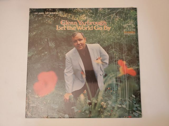Glenn Yarbrough Let the World Go By vinyl record