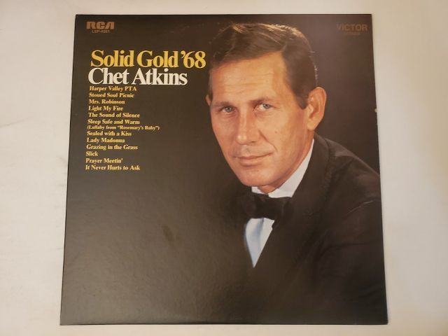 Chet Atkins Solid Gold '68 vinyl record
