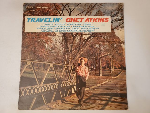 Chet Atkins Travelin' vinyl record