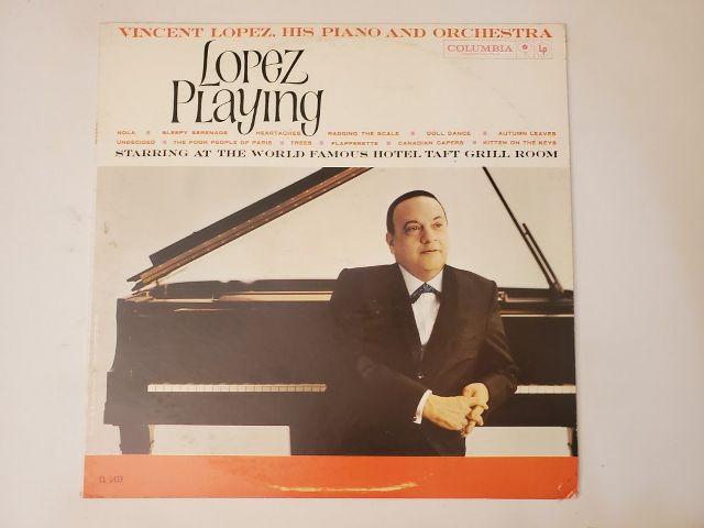 Vincent Lopez Lopez Playing vinyl record