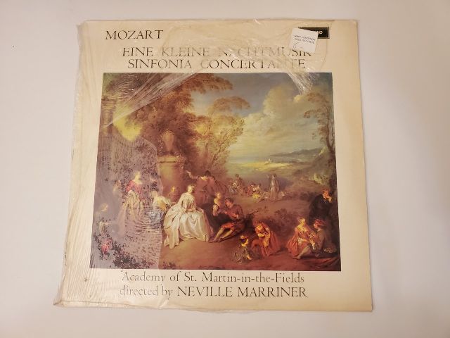 Academy of St. Martin-in-the-Fields, directed by Neville Marriner Eine Kleine Nachtmusik, Sinfonia Concertante vinyl record