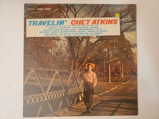 Chet Atkins Travelin' vinyl record