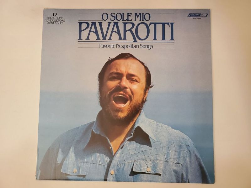 Pavarotti O Sole Mio: Favorite Neapolitan Songs vinyl record